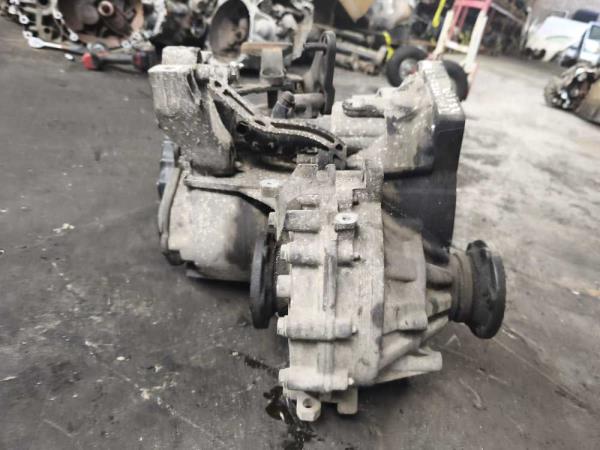 BOITE DE VITESSE VW / AUDI / SEAT / SKODA 1.6TDI CODE: LHW ( 5VITESSES ) - Vue 3